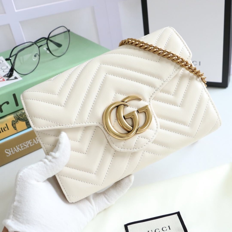 G*u*i wallets & purse